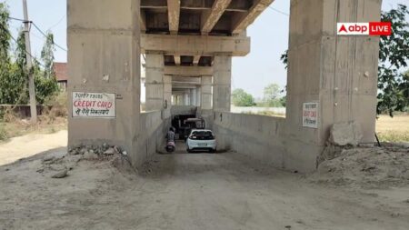 Panipat News: मनाना गांव में अधूरा ओवरब्रिज बना बड़ी समस्या, 6 साल से चल रहा निर्माण कार्य